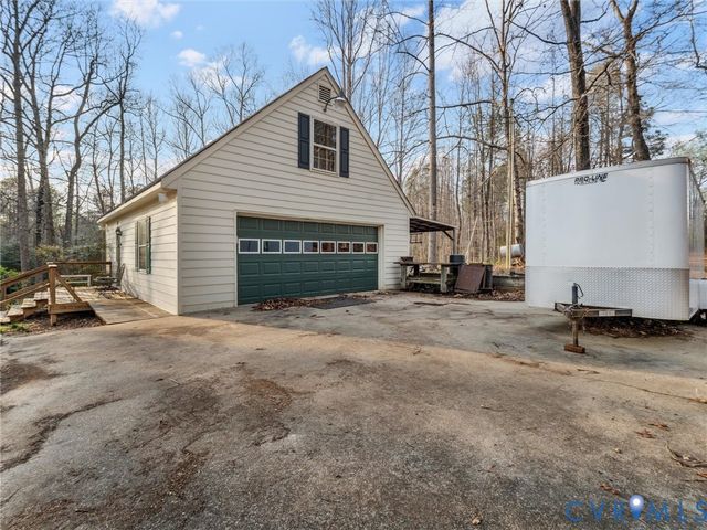 20120 River Rd, Chesterfield, VA 23838