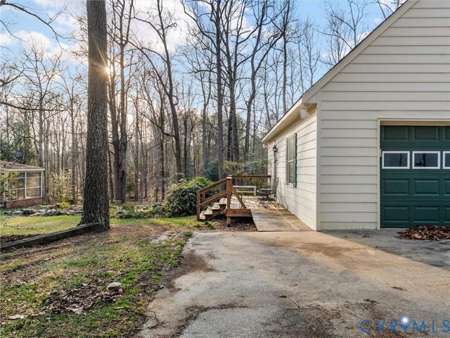 20120 River Rd, Chesterfield, VA 23838