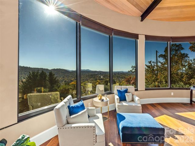 95 Horizon Hill Road, Asheville, NC 28804