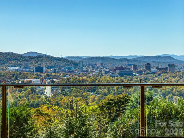 95 Horizon Hill Road, Asheville, NC 28804