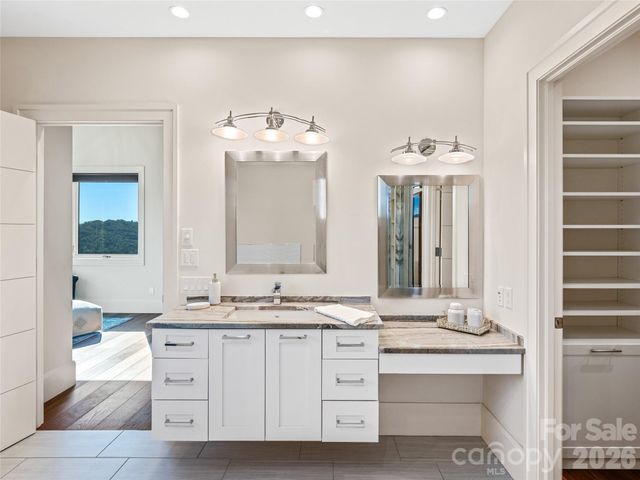 95 Horizon Hill Road, Asheville, NC 28804