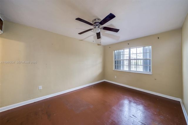 17950 NW 6th Ct, Miami Gardens, FL 33169