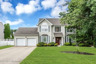 341 10th Avenue, Manchester, NJ 08759