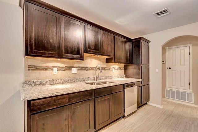 6097 Vintage Street, El Paso, TX 79932