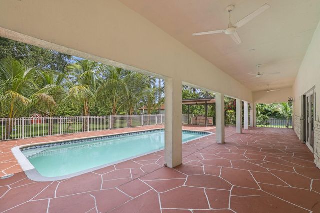 6344 NW 74th Terrace, Parkland, FL 33067