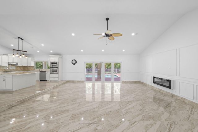 6344 NW 74th Terrace, Parkland, FL 33067