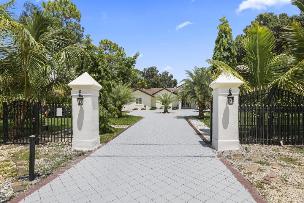 6344 NW 74th Terrace, Parkland, FL 33067