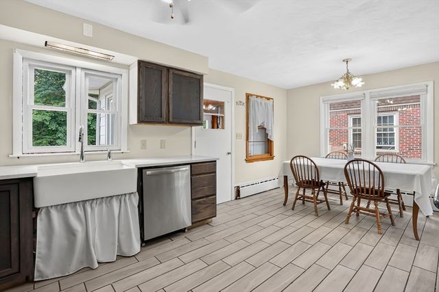 53 Ellerton St, Chicopee, MA 01020