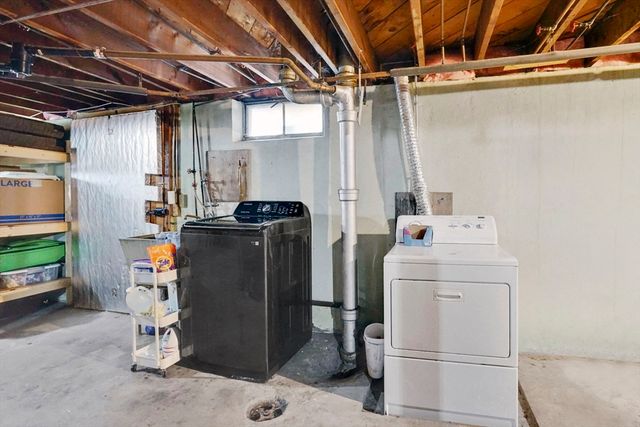 53 Ellerton St, Chicopee, MA 01020