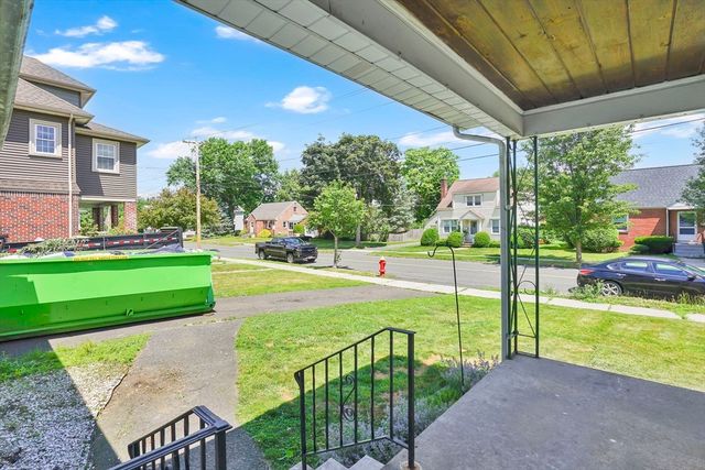 53 Ellerton St, Chicopee, MA 01020