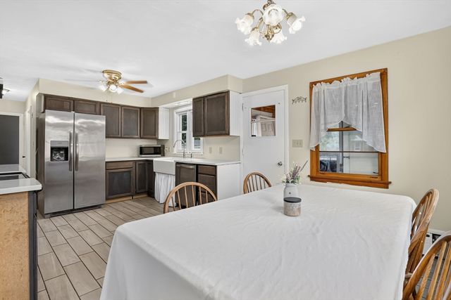 53 Ellerton St, Chicopee, MA 01020