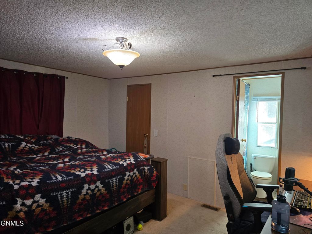 3103 Twin City Drive, Mandan, ND 58554 photo 7