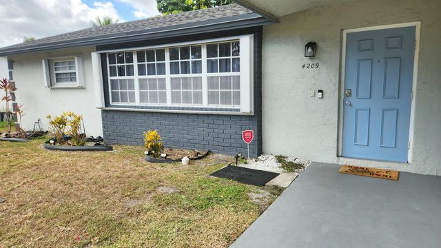 4209 Waverly Drive, West Palm Beach, FL 33407