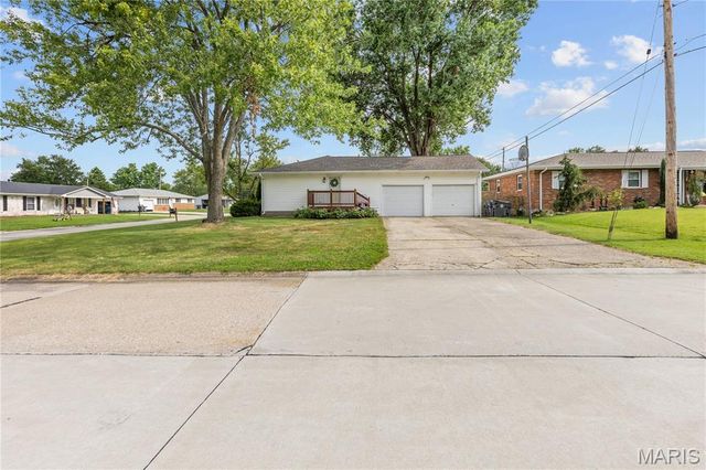 1205 Cypress Drive, O'fallon, MO 63366