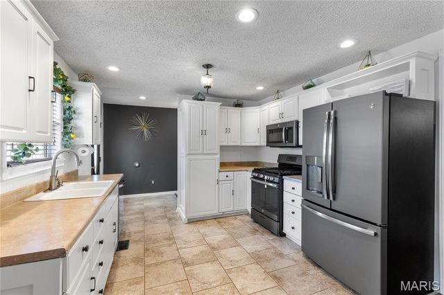 1205 Cypress Drive, O'fallon, MO 63366