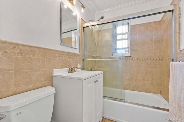 29-09 137th Street 3L, Flushing, NY 11354