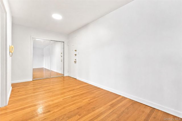 29-09 137th Street 3L, Flushing, NY 11354