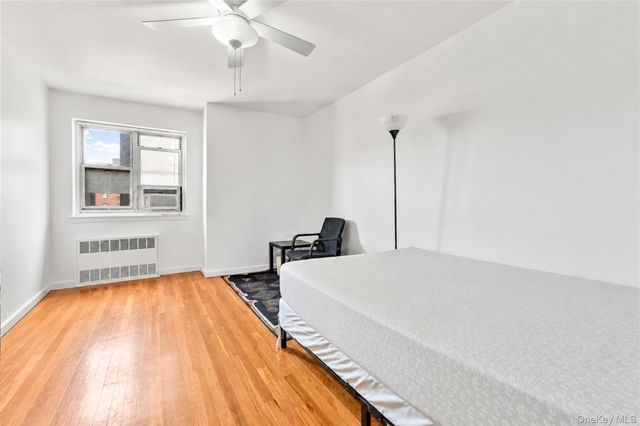 29-09 137th Street 3L, Flushing, NY 11354