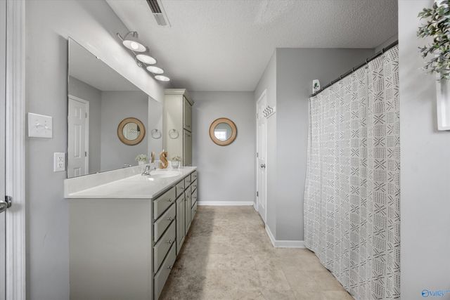 23886 May Lane, Athens, AL 35613