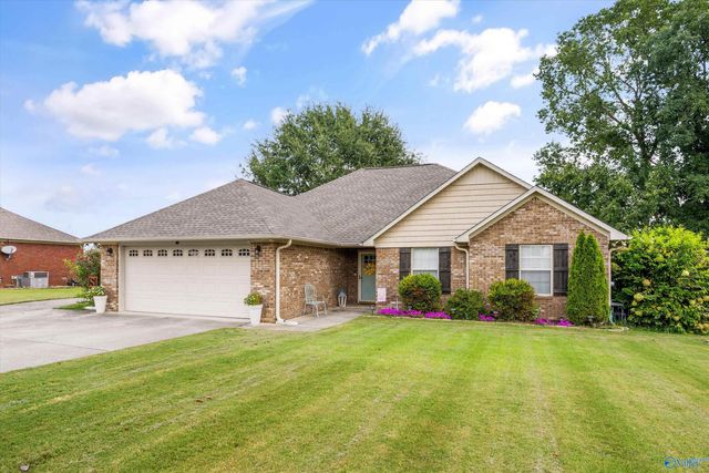23886 May Lane, Athens, AL 35613