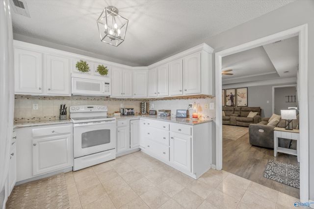 23886 May Lane, Athens, AL 35613