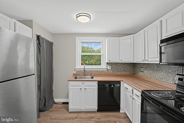 9 LAUREL AVE, Wilmington, DE 19809