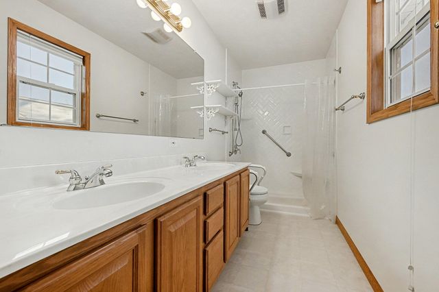 6204 Thistlewood Avenue, Pavilion Twp, MI 49088