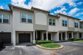 913 NORMANDY TRACE ROAD 913, Tampa, FL 33602