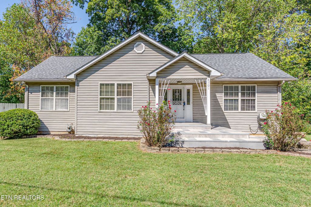 4701 Skyline Drive, Knoxville, TN 37914