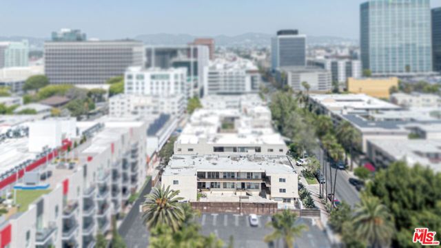 741 S Hobart Boulevard, Los Angeles, CA 90005