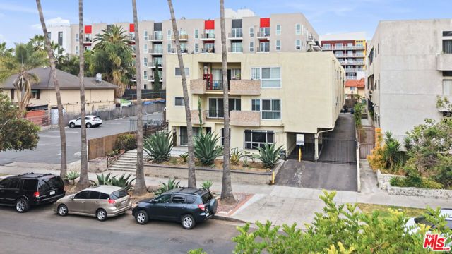 741 S Hobart Boulevard, Los Angeles, CA 90005