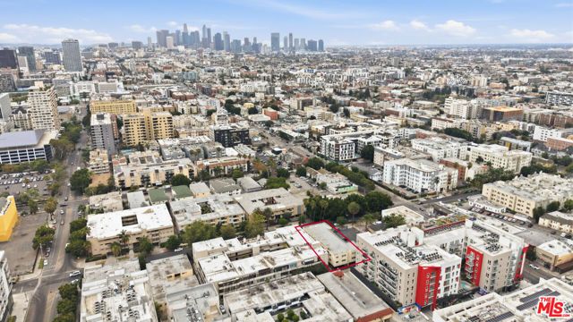 741 S Hobart Boulevard, Los Angeles, CA 90005