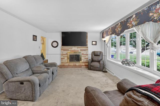 227 DAYCOTAH AVE, Hagerstown, MD 21740