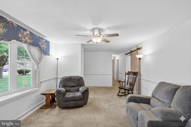 227 DAYCOTAH AVE, Hagerstown, MD 21740