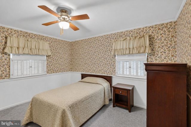 227 DAYCOTAH AVE, Hagerstown, MD 21740