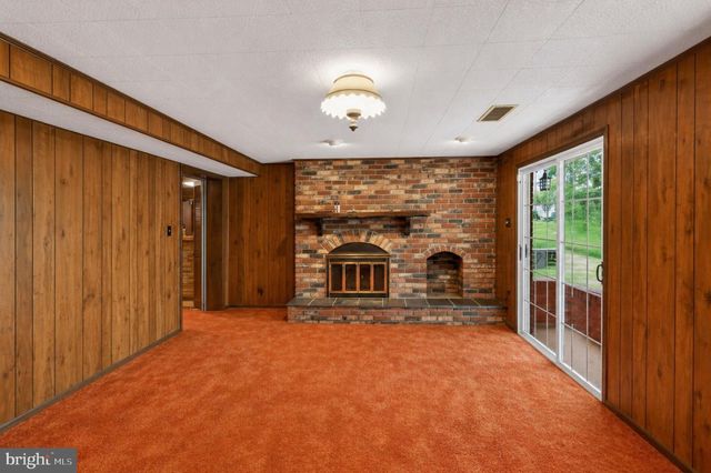 227 DAYCOTAH AVE, Hagerstown, MD 21740
