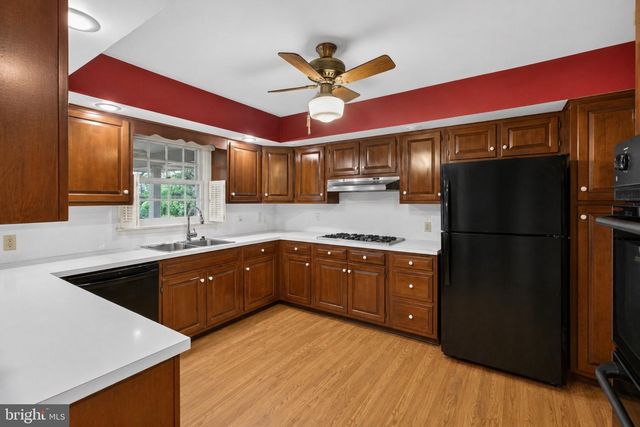 227 DAYCOTAH AVE, Hagerstown, MD 21740