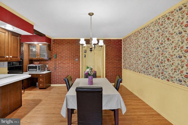 227 DAYCOTAH AVE, Hagerstown, MD 21740