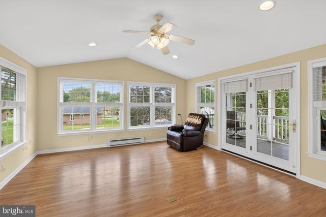 227 DAYCOTAH AVE, Hagerstown, MD 21740