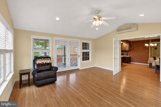 227 DAYCOTAH AVE, Hagerstown, MD 21740