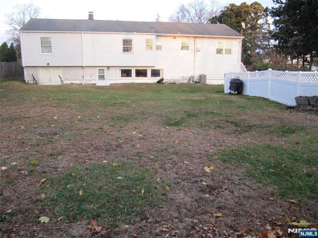 37 Atwood Place, Wayne, NJ 07470