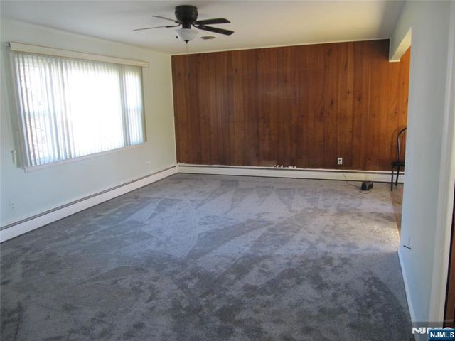 37 Atwood Place, Wayne, NJ 07470