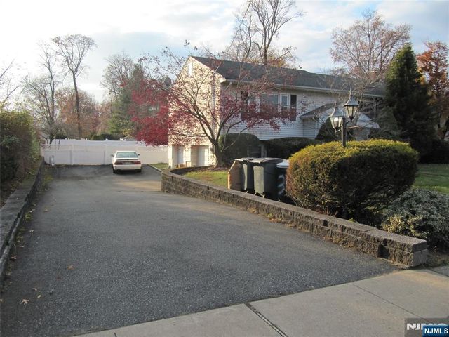37 Atwood Place, Wayne, NJ 07470