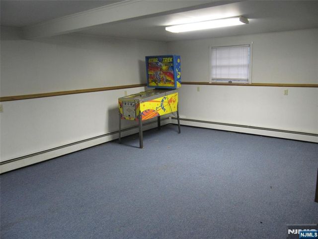 37 Atwood Place, Wayne, NJ 07470