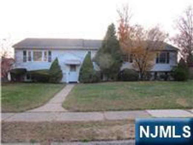 37 Atwood Place, Wayne, NJ 07470