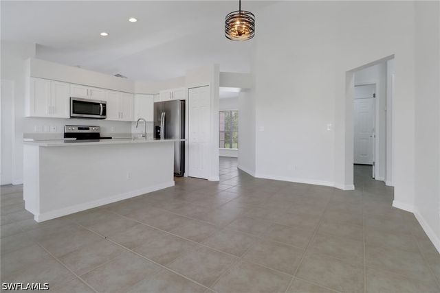 3340 33rd AVE NE, Naples, FL 34120