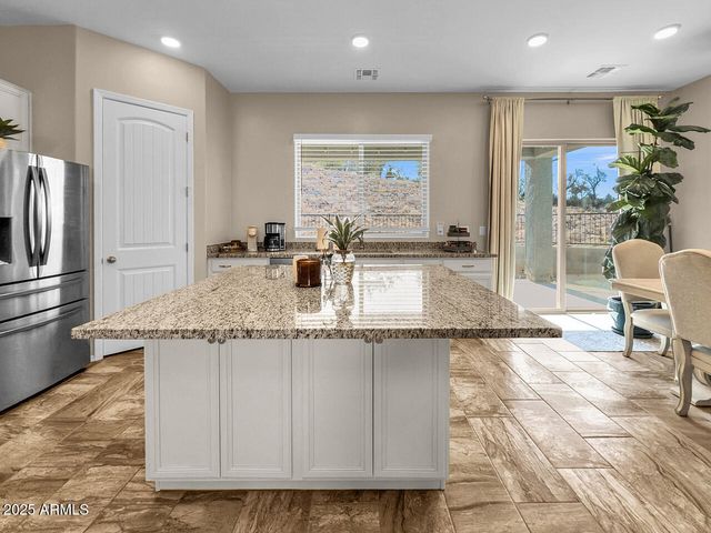 6095 N STRATFORD Court, Rimrock, AZ 86335
