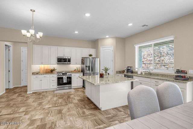 6095 N STRATFORD Court, Rimrock, AZ 86335