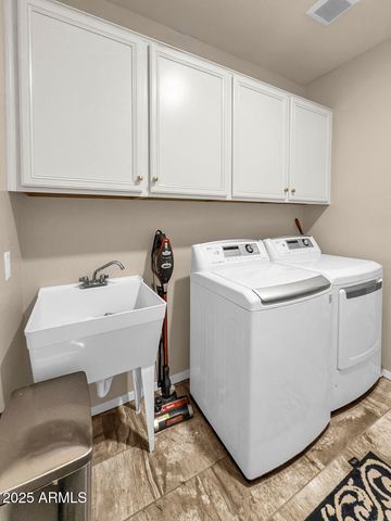 6095 N STRATFORD Court, Rimrock, AZ 86335