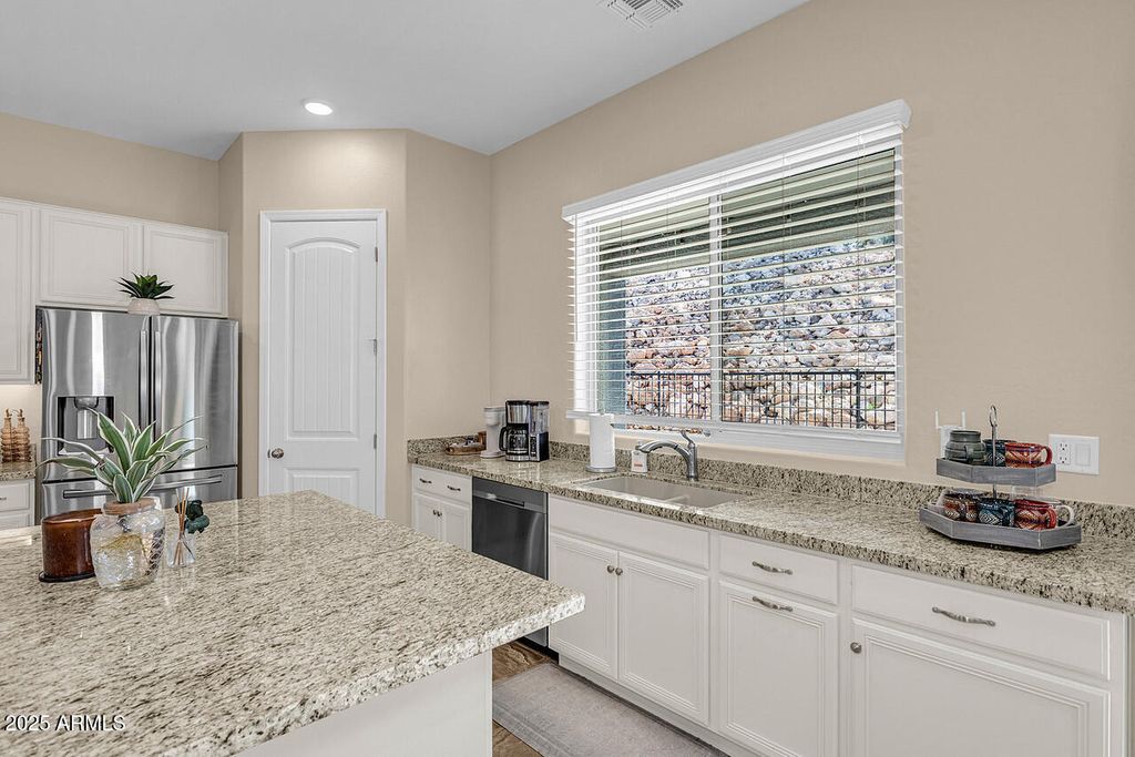 Image 34 of property listing at 6095 N STRATFORD Court, Rimrock, AZ 86335